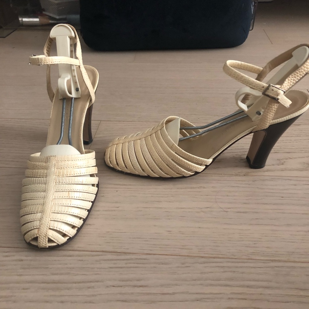 Bottega veneta off white snakeskin shoe